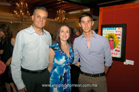 18062012 JUAN  Antonio García, Claudia Pérez de García y Alejandro Álvarez.