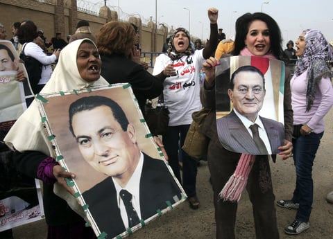 La salud de Mubarak comenzó a deteriorarse.