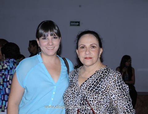 19062012 MARIANA  y Marcela Delgado.