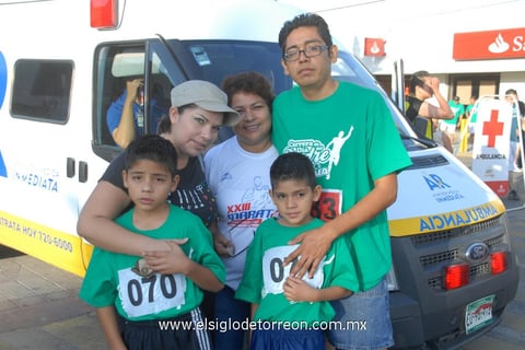 21062012 BRENDA,  Rosy, Nephtali, Adonis y Argenis Ávalos Alvarado.