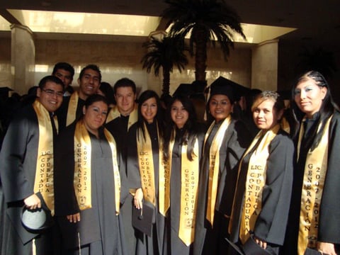 Estamos celebrando nuestra graduación ya todas unas Lic. en Contaduria Pública.