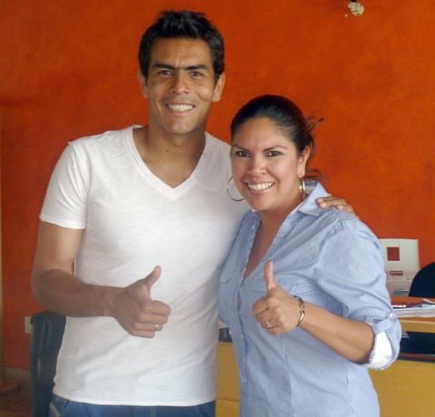 Mirna Valenzuela con Oswaldo Sanchez Campeón 2012
