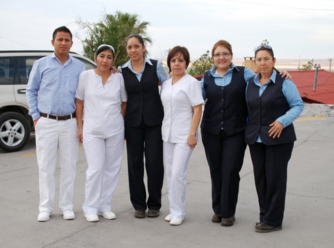 Ricardo, Claudia, Mayra, Tatis, Mar en Nayca