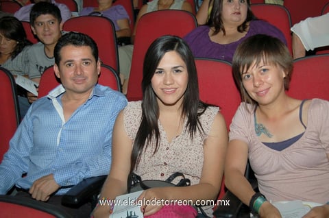 22062012 ENRIQUE , Alejandra y Nancy.