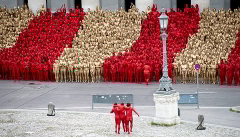 Berlín es otra de las ciudades alemanas escogidas por Tunick para acoger próximamente otro de sus famosos proyectos de desnudos.