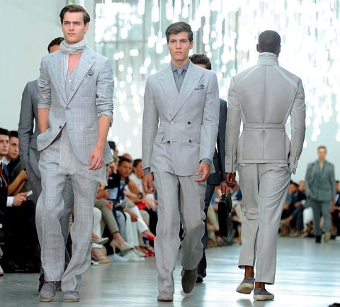Diseñadores presentaron sus últimas creaciones en la Semana de la Moda Masculina en Milán.