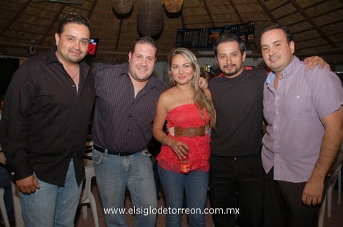 26062012 GERARDO,  José, Silvia, José e Ismael.