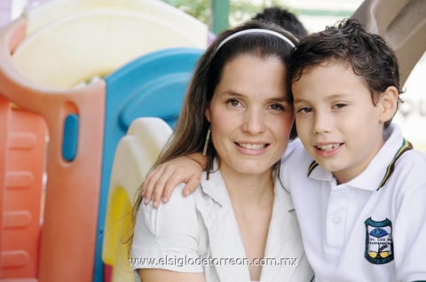 25062012 LORY  y Humberto.