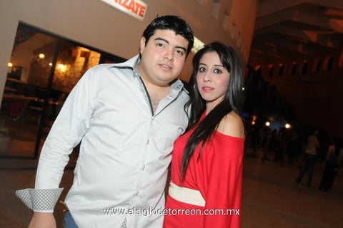 24062012 GUSTAVO  Alvarado y Martha Lomas.