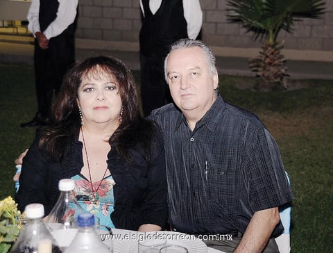 24062012 BLANCA  y Miguel Ángel.