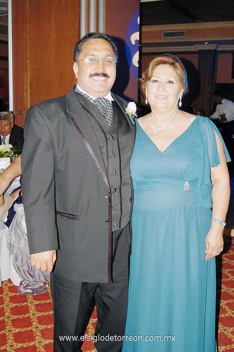 24062012 MIGUEL  Rodríguez y Elena Pacheco.