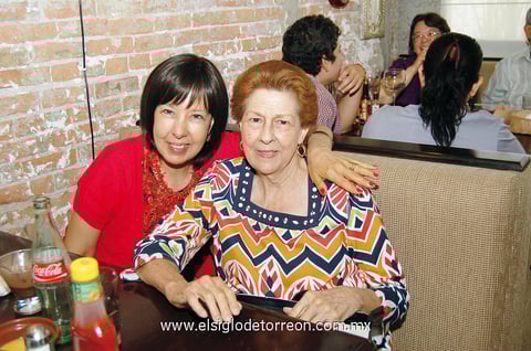 24062012 GABRIELA  y Graciela.