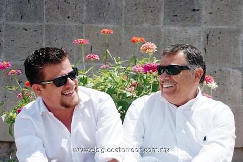 25062012 RICARDO  Rodríguez Lozano junto a su papá Ricardo Rodríguez.