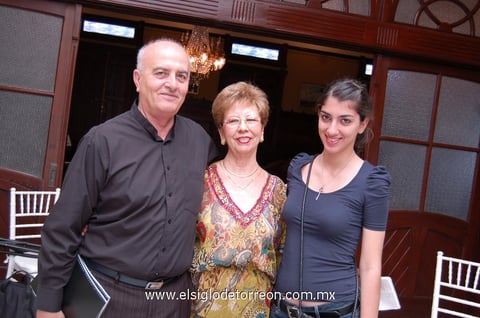 25062012 TATUL,  Aurorita y Mery.