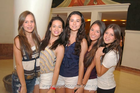 27062012 MARíA , Mariángel, Samantha, Ángela y Marijose.