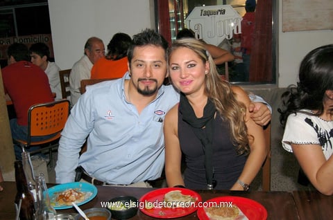 28062012 JOSé  Rosas y Silvia Rendón.