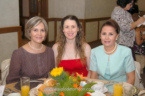 28062012 CARMEN , Marcela y Normita.