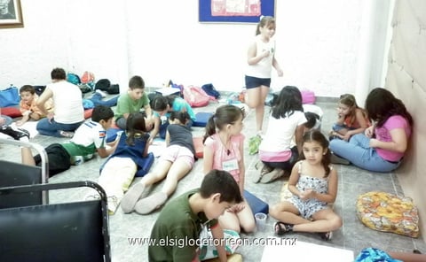 30062012 LOS CURSOS  de verano culturales son una buena opción para los pequeños en estas vacaciones.