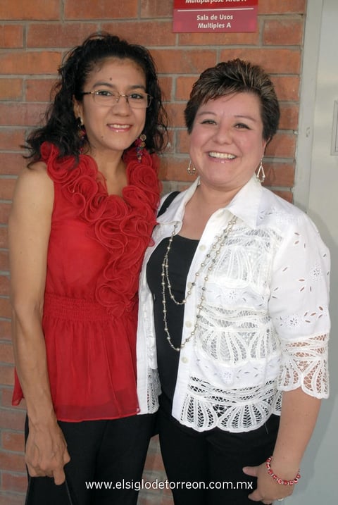 30062012 MARÍA  del Refugio Pámanez y Luz Olivia Garibay.