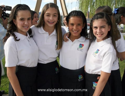 02072012 JÃ©SSICA , Astrid, Kathia y Ana Cris.