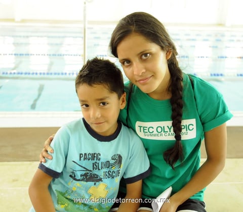 04072012 ROBERTO  y Laura.