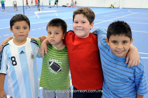 04072012 TONY , Jorge, Ãngel y Diego.