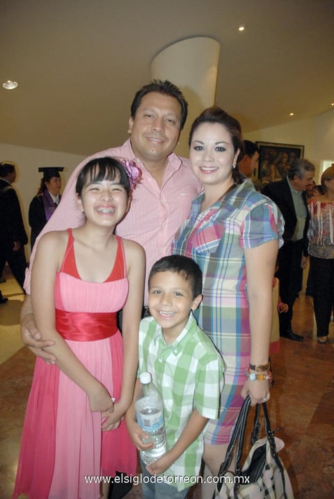 03072012 JOCELYNE  Vanessa Romo Saavedra y Daniel Astorga Guardado.