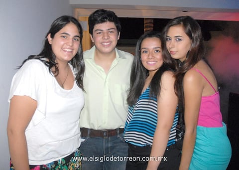 05072012 MAFER,  Diego, Arehli y Marifer.
