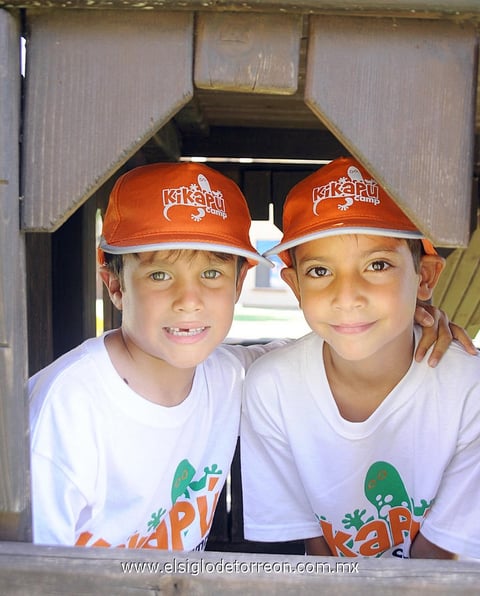 05072012 JUAN CARLOS  y Diego.