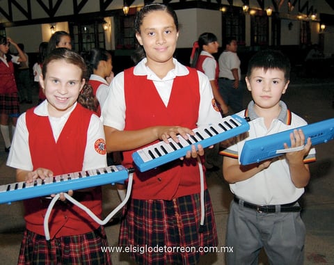 01072012 MONTSE , Anaid y Paco.