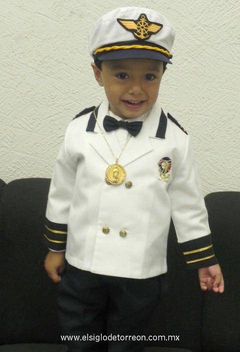 06072012 EL PEQUEÃ±O  Juan Antonio Favela GarcÃ­a festejÃ³ sus 3 aÃ±os de edad en compaÃ±Ã­a de familiares y muchos amiguitos.