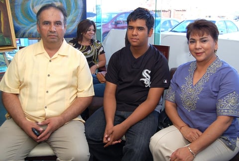09072012 TITI  ChÃ¡vez y Silvia Siller.