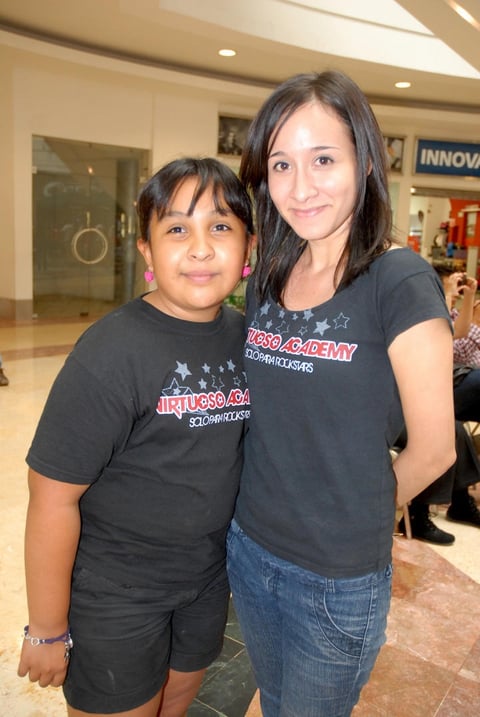 11072012 MAFER  y Carmen.