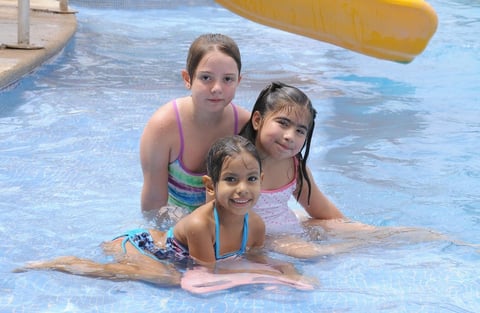 11072012 ANDREA  Chávez, María José Prado y Andrea Solórzano.