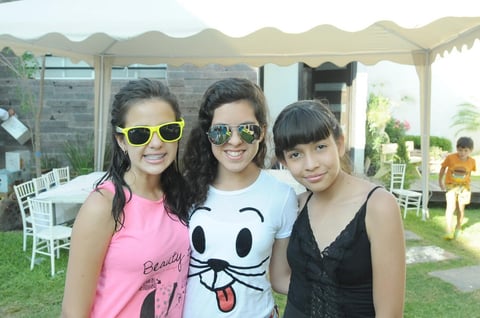 10072012 ANA  Cris, Ana Pau y Liza.
