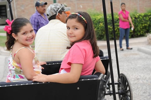 Isabela y Elisa.