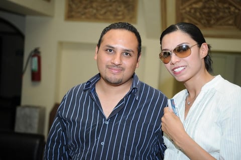 Isaac Astorga y Roxana Sánchez.