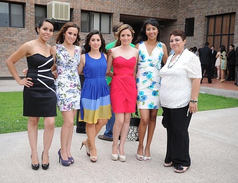 Rocío, Pamela, Paulina,Mary Chuy, Diana y Claudia.