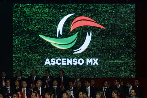 También se presentó el logo del torneo Ascenso MX, con los colores verde, blanco y rojo. (Jam Media)