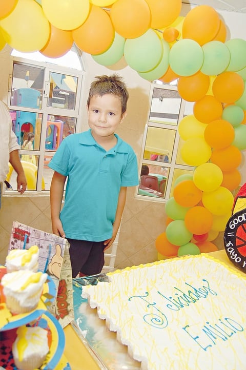 15072012 EMILIO  Padilla el día de su cumple.