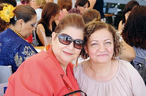 16072012 HORTENCIA  Tello y Chepis Berumen.