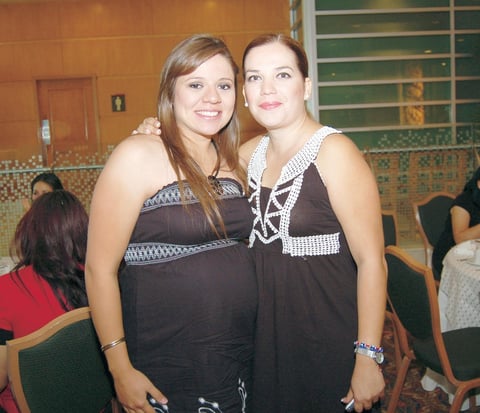 16072012 ELIZABETH  Mora y Érika Sotomayor.
