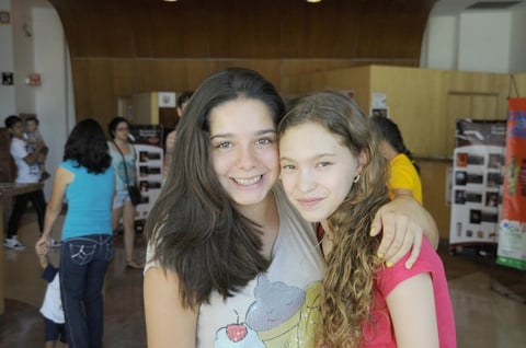 18072012 ANA CRIS  e Ivanna.