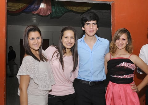 19072012 KARLA  Prieto, Mariana Lozada, Fernando Rico y Fernanda Zugasti.