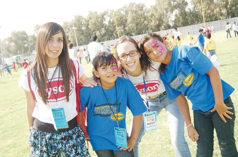 19072012 SORAYDA , Paula, Adanary y Marisol.
