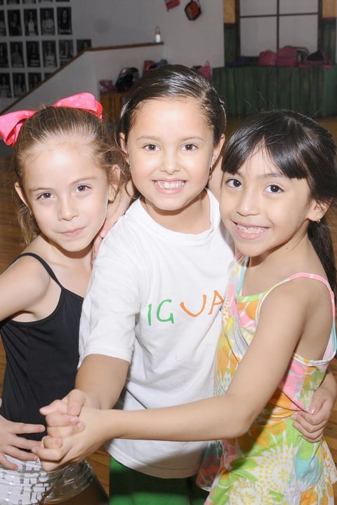 25072012 FER,  Brenda y Mía.