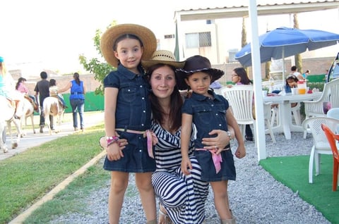 21072012 LUCIANA,  Karla e Ivanna.