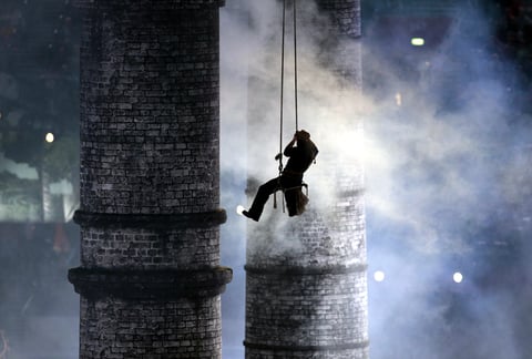 La ceremonia de inauguración de los Juegos Olímpicos de Londres 2012 evocó a la literatura de Inglaterra con diversos personajes que aparecieron en el centro del estadio.