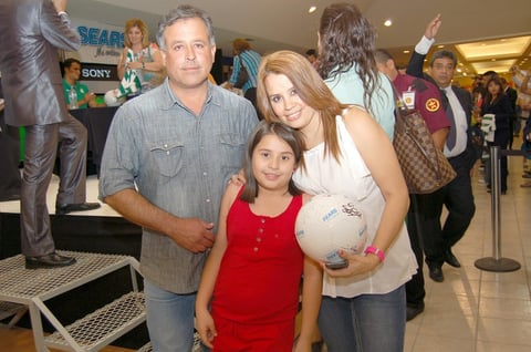 28072012 OCTAVIO  Huerta, Alondra y Cristina.