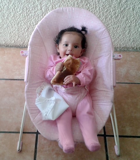 Mi beba hermosa.